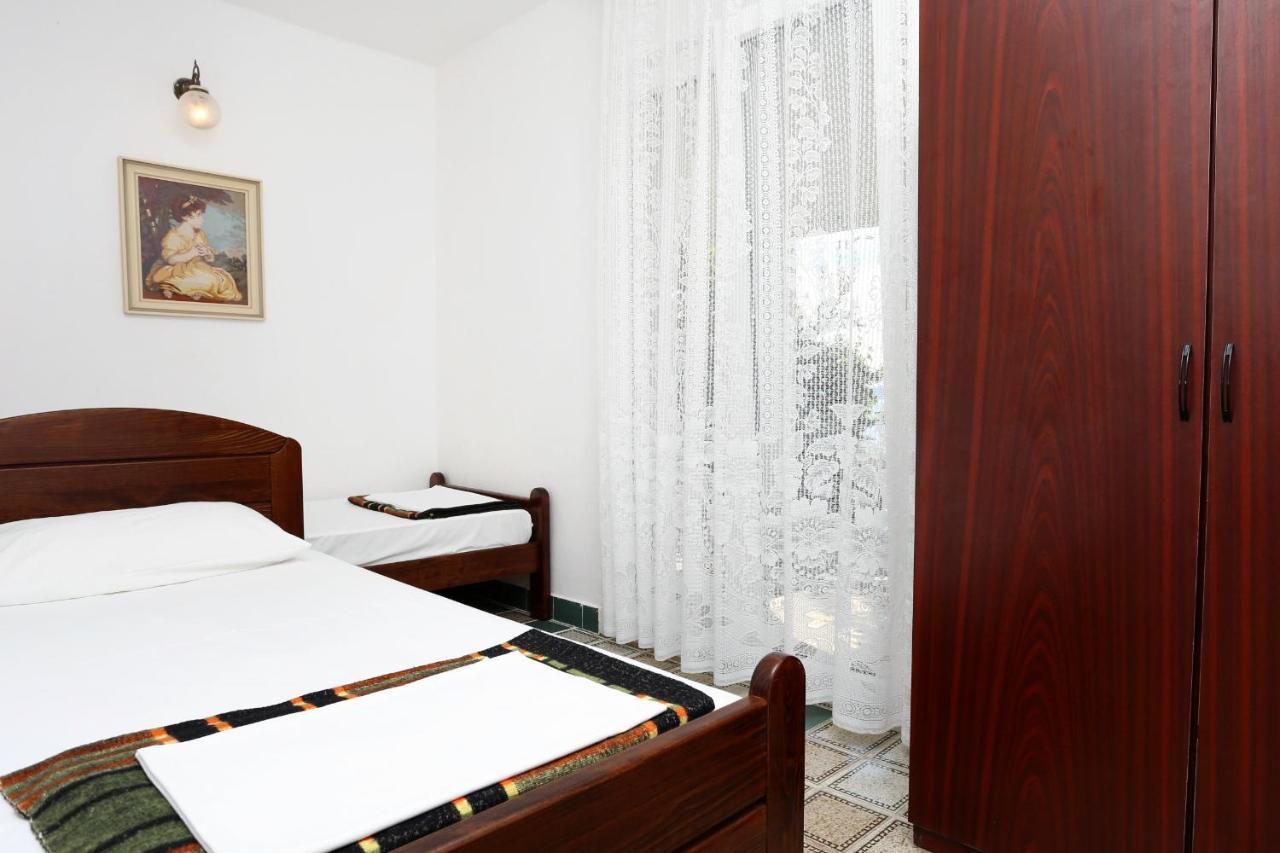 Apartments By The Sea Pisak, Omis - 1014 Exterior photo