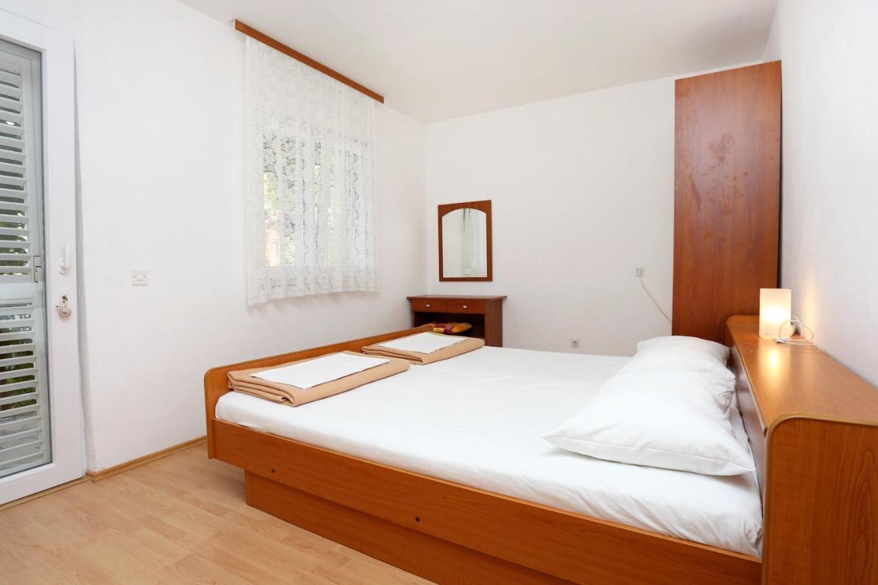 Apartments By The Sea Pisak, Omis - 1014 Exterior photo